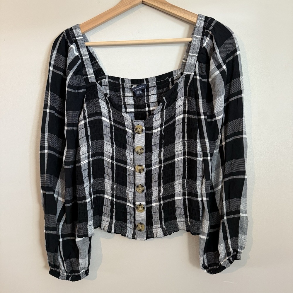 American Eagle Black & White Off the Shoulder Top Size‎ Large